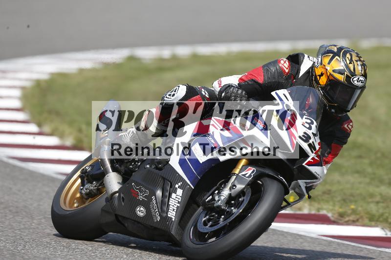 Archiv-2025/49 26.08.2025 Cornu Master School ADR/rot-rouge/32